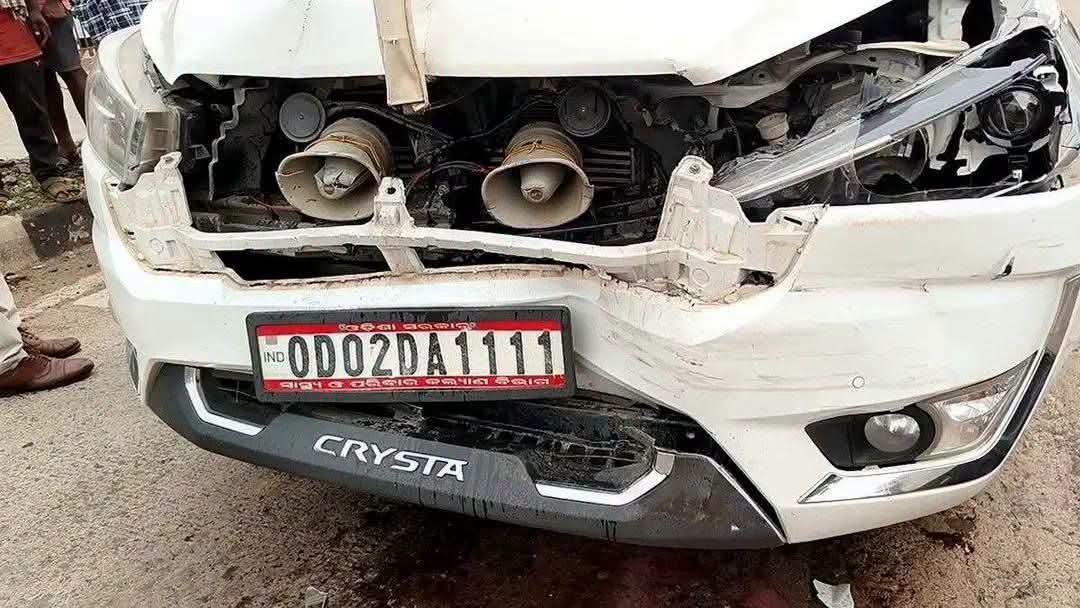 Odisha Health Minister Mukesh Mahaling Escapes Unhurt After Convoy Accident on NH-49